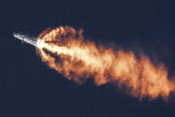 一波三折，延迟发射后的Space星舰升空后爆炸，马斯克发文预计今年再度发射