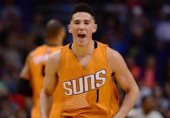 德文-布克发挥抢眼