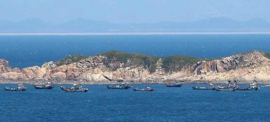 韩媒:韩海警截获两艘中国渔船 或因害怕炮击未反抗