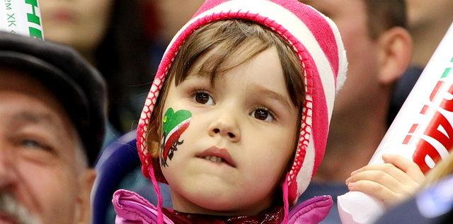 27记射门难换进球 昆仑鸿星不敌东部领头羊