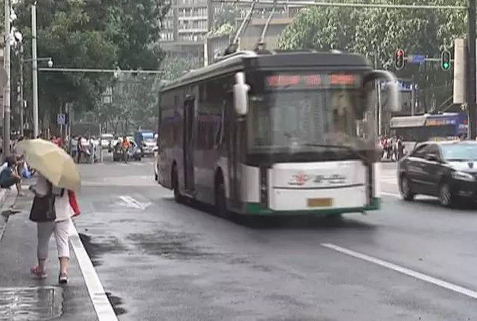 大炮打灰霾！广州降霾“冲天炮”上阵