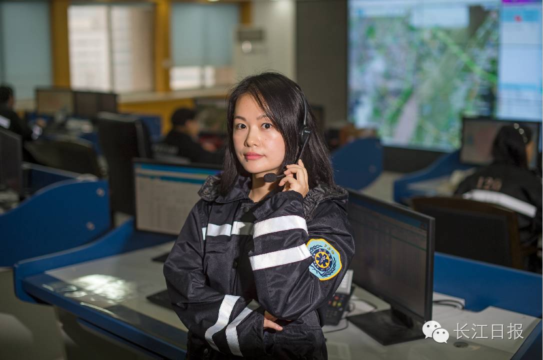 丈夫濒死妻子求助120 接线员指导26分钟终救活