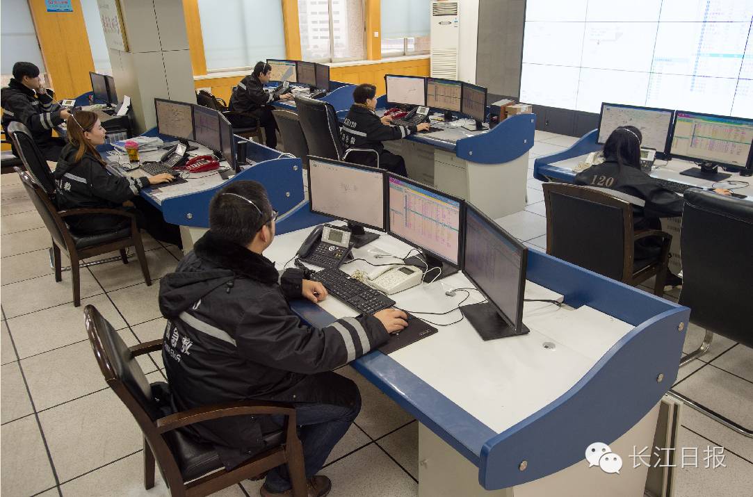 丈夫濒死妻子求助120 接线员指导26分钟终救活