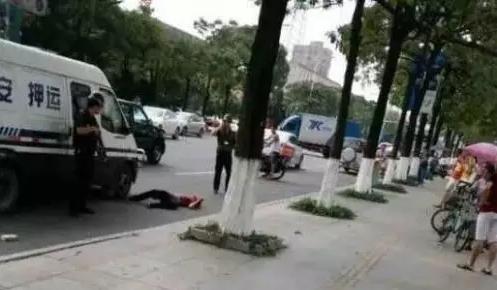 男子被运钞员枪杀案最新消息：家属获赔180万