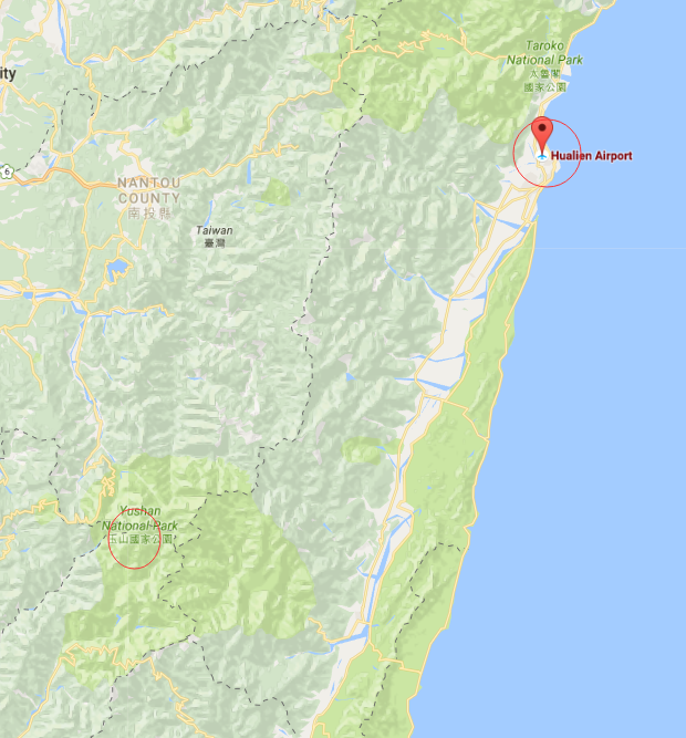 空军发布疑似轰-6K与台湾中央山脉高峰合影